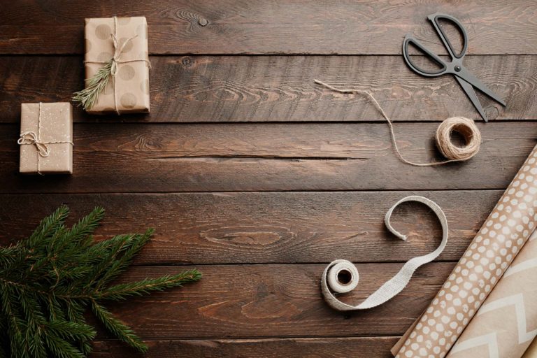 wooden-christmas-background-2021-10-13-22-14-49-utc