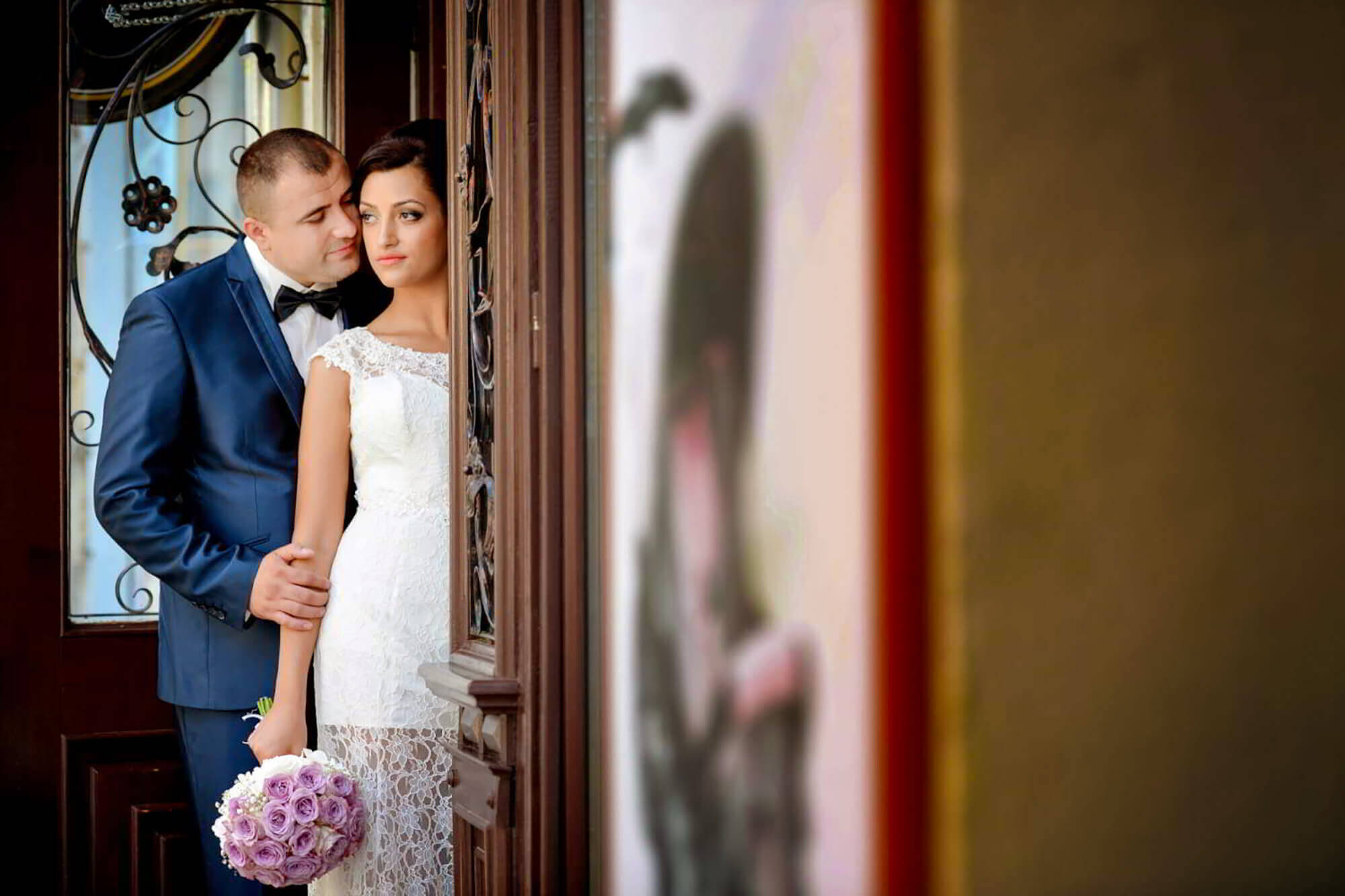 The Importance of Professional Lighting in Wedding Photography